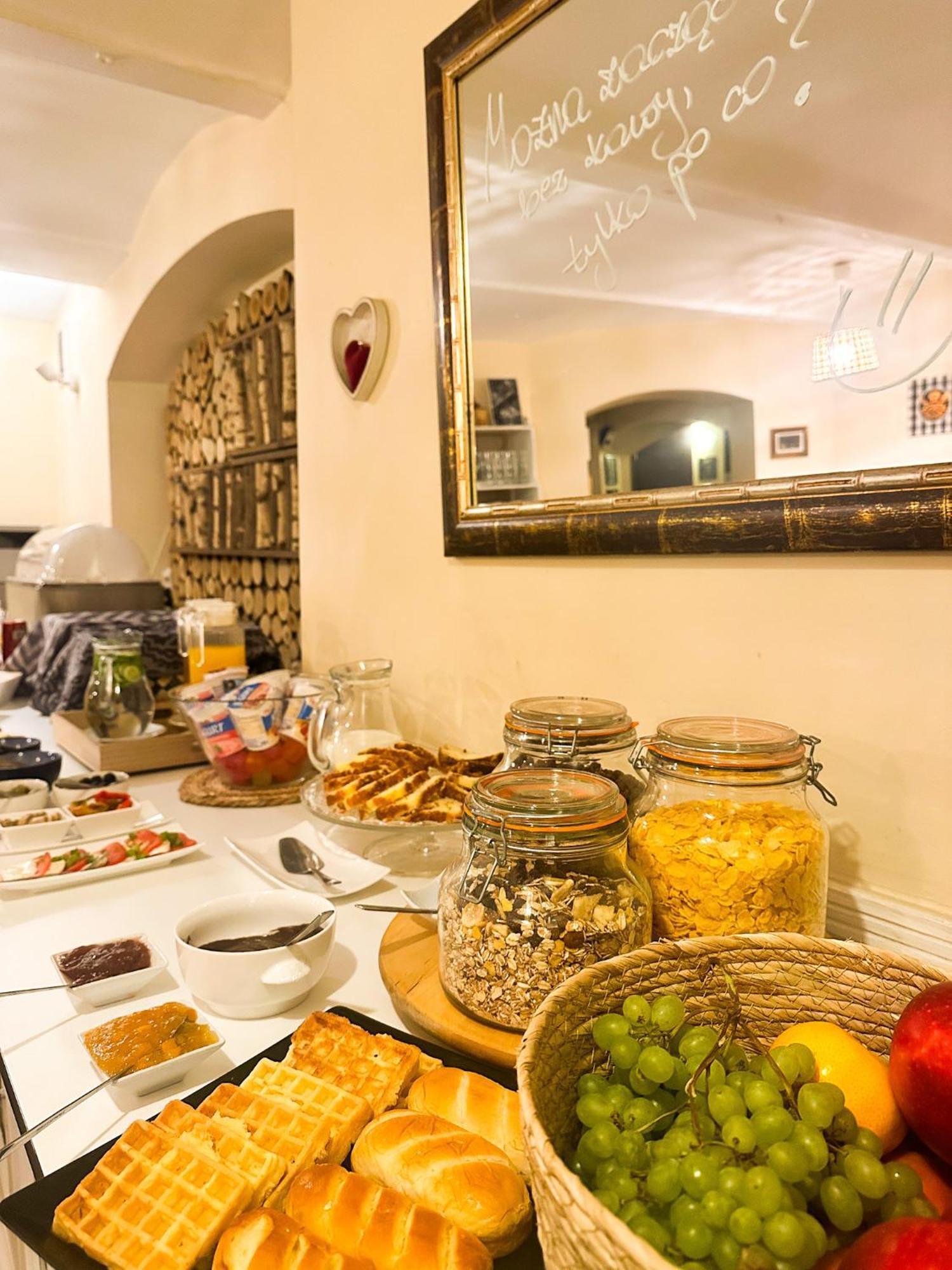 Explorer B&B Old Town Rooms & Apartment #Don'T Be A Tourist, Be An Explorer! Poznan Luaran gambar