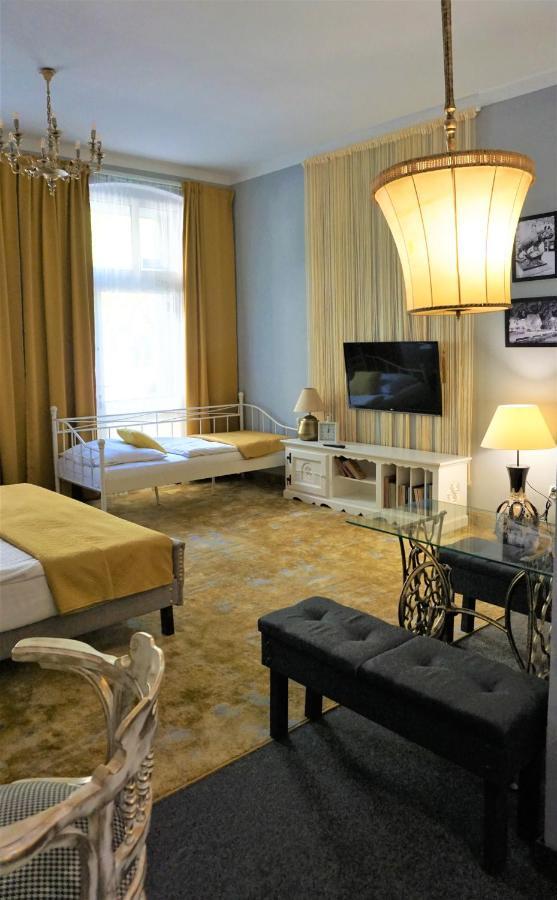 Explorer B&B Old Town Rooms & Apartment #Don'T Be A Tourist, Be An Explorer! Poznan Luaran gambar