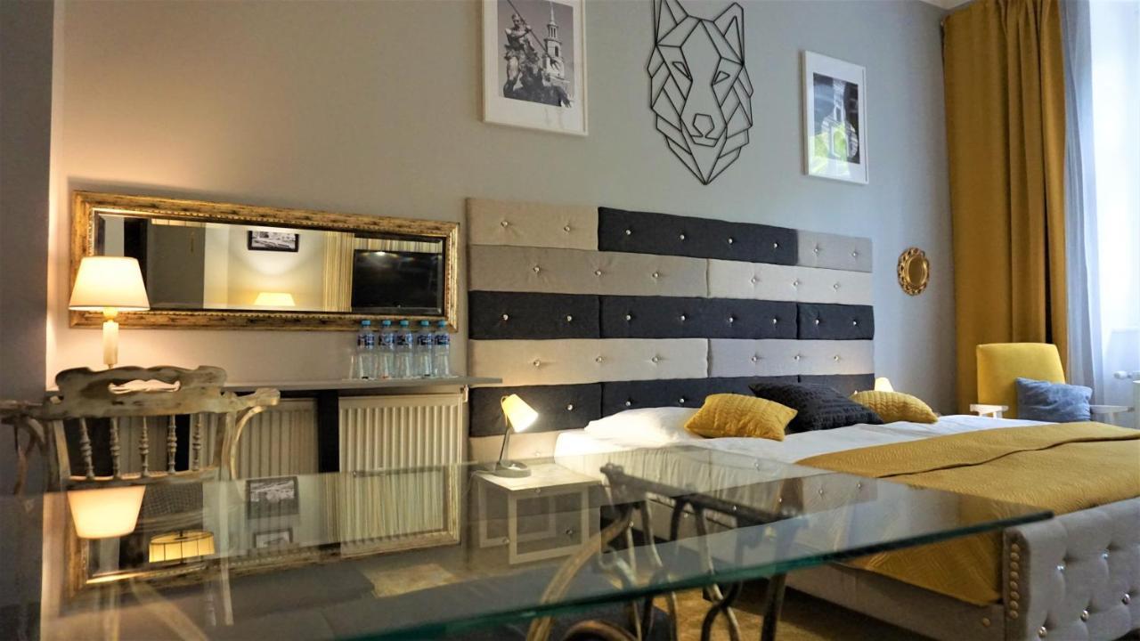 Explorer B&B Old Town Rooms & Apartment #Don'T Be A Tourist, Be An Explorer! Poznan Luaran gambar